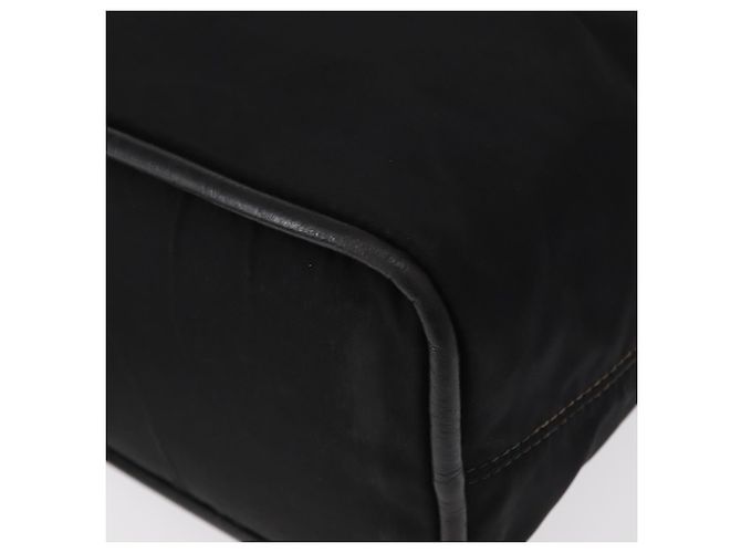 Céline Borsa a mano CELINE Circle in nylon e pelle nera dorata Auth 153316 Nero D'oro - vista 16
