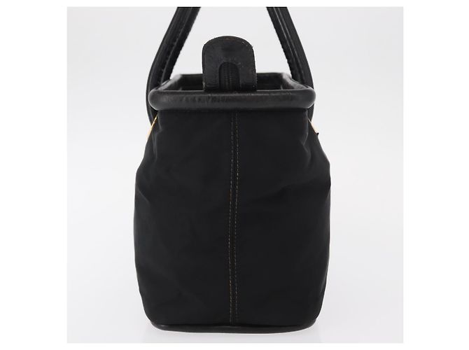 Céline Borsa a mano CELINE Circle in nylon e pelle nera dorata Auth 153316 Nero D'oro - vista 3