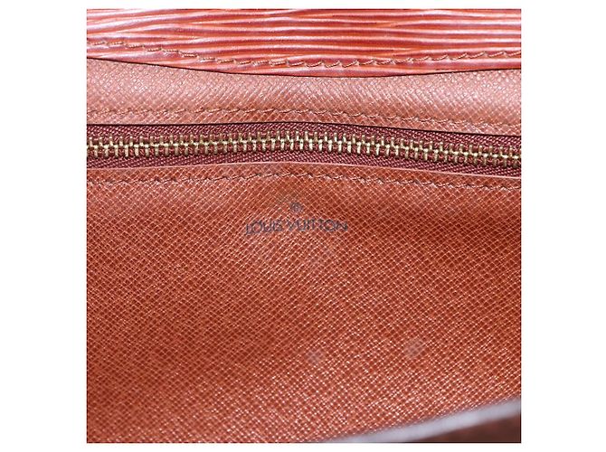 LOUIS VUITTON Clutch Montaigne 23 Epi Marrone M52663 LV Auth BA8329 - vista 8