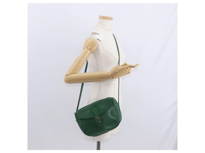 LOUIS VUITTON Sac à épaule Epi Jeune Fille MM Vert M52154 LV Auth 153917 - vue 24