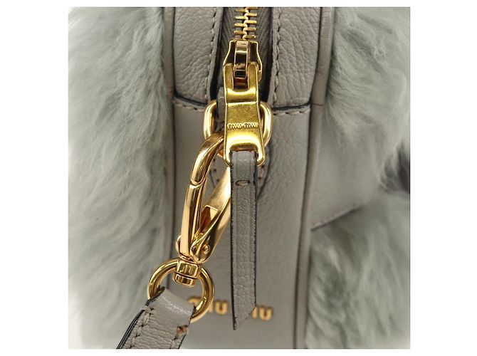 Borsa a Spalla Miu Miu in Pelliccia Grigia Oro Auth 134337V Marrone D'oro - vista 20