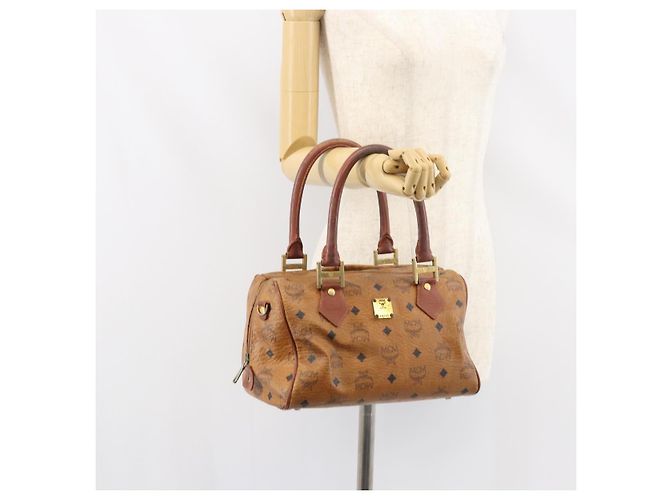 Borsa MCM Logogram Vicetos in pelle PVC marrone e oro Auth BA8640 D'oro - vista 24