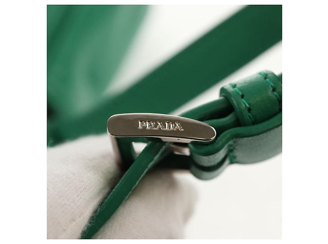 PRADA Bolsa Moon Bag de Cuero 2 en 1 Verde Plata Auth 152696SAM - vista 20