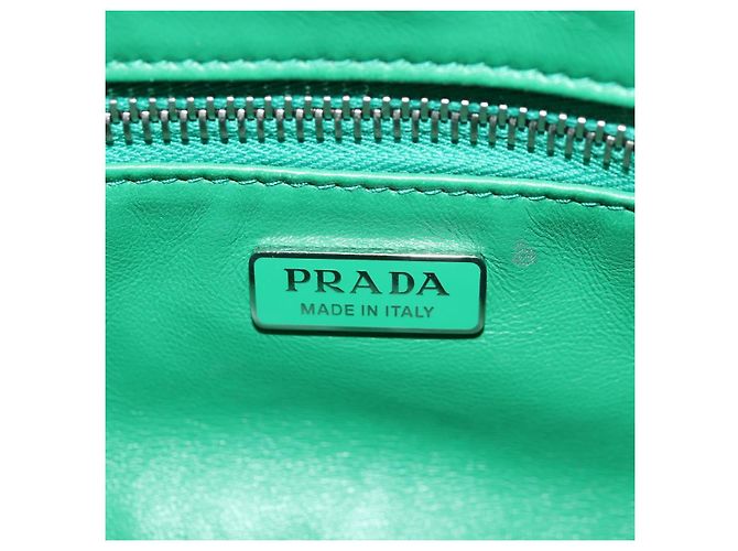 PRADA Bolsa Moon Bag de Cuero 2 en 1 Verde Plata Auth 152696SAM - vista 24