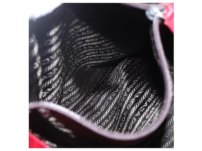 Bolsa Tote Prada em Nylon Vermelho Prata Auth bs31579 - vista 22