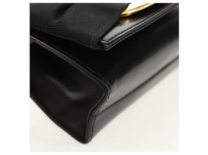 Borsa a Spalla Vala in Pelle Nera e Oro Auth BA8393V di Salvatore Ferragamo Nero D'oro - vista 15