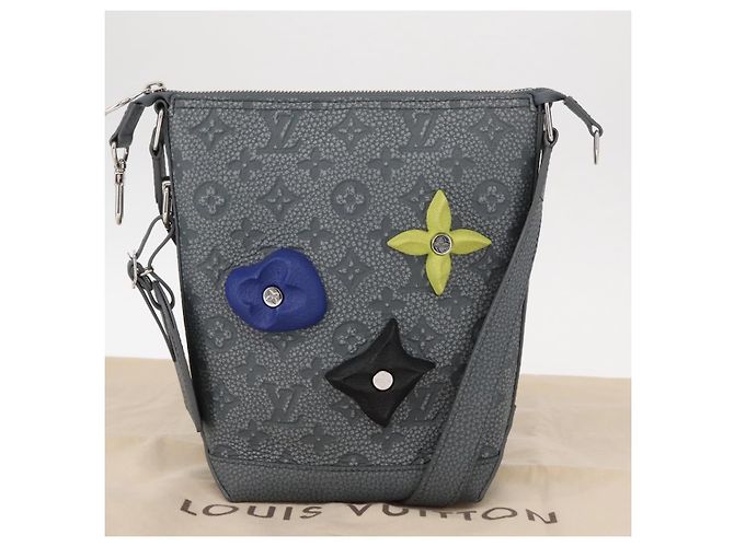 LOUIS VUITTON Borsa Hobo Cruiser PM Taurillon Climbing Grigia M20875 Auth 151374SM Marrone - vista 12