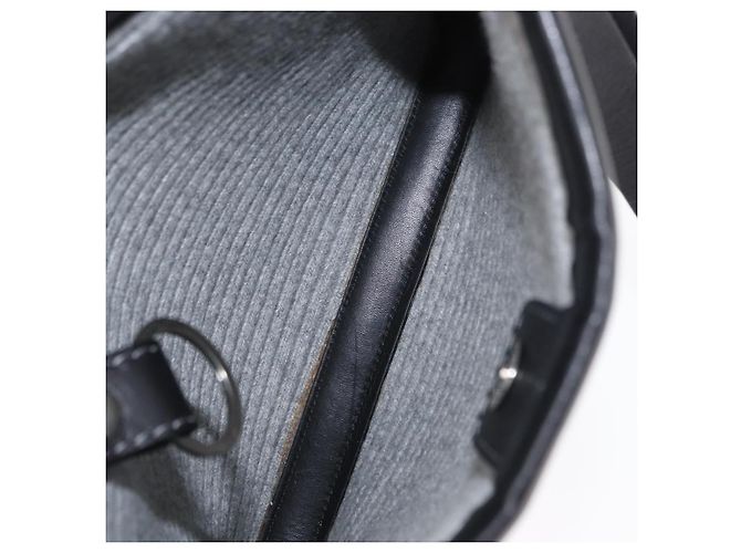 Borsa a Spalla Gancini in Pelle Nera e Argento di Salvatore Ferragamo Auth gh1244 Nero - vista 11