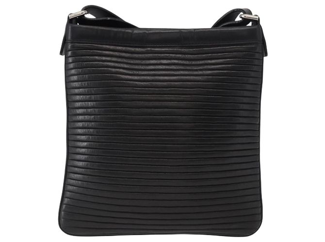 Borsa a Spalla Gancini in Pelle Nera e Argento di Salvatore Ferragamo Auth gh1244 Nero - vista 13
