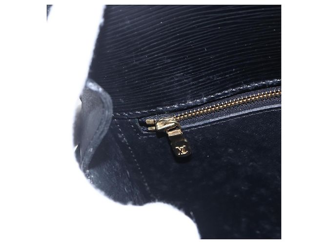 LOUIS VUITTON Borsa a Spalla Epi Saint Cloud GM Nera M52192 LV Auth BA8327 Nero - vista 22