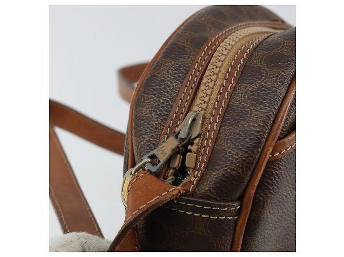 Céline Borsa a Spalla in Tela Macadam CELINE in Pelle PVC Marrone Oro Auth 148688 D'oro - vista 10