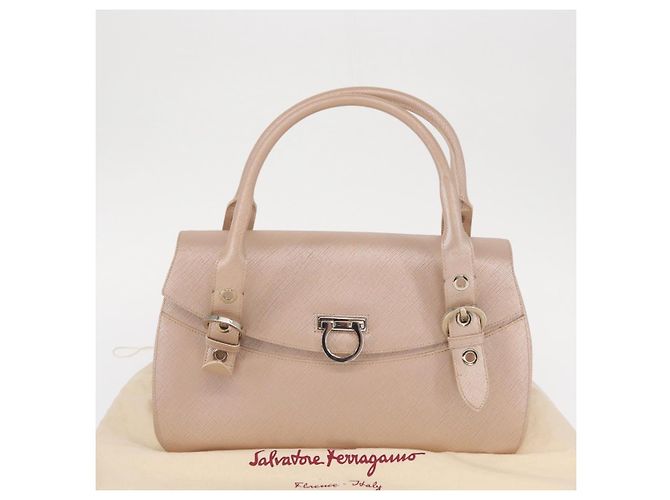 Sac à bandoulière Gancini en cuir rose argenté Salvatore Ferragamo Auth ka356 - vista 12