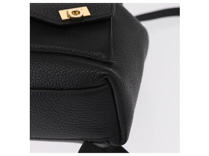 Zaino Gancini in pelle nera e oro Salvatore Ferragamo Auth 154075SM Nero D'oro - vista 18