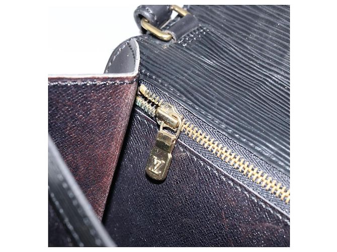 LOUIS VUITTON Epi Serie Dragonne Clutch Bag Nero M52612 LV Auth th6460 - vista 21