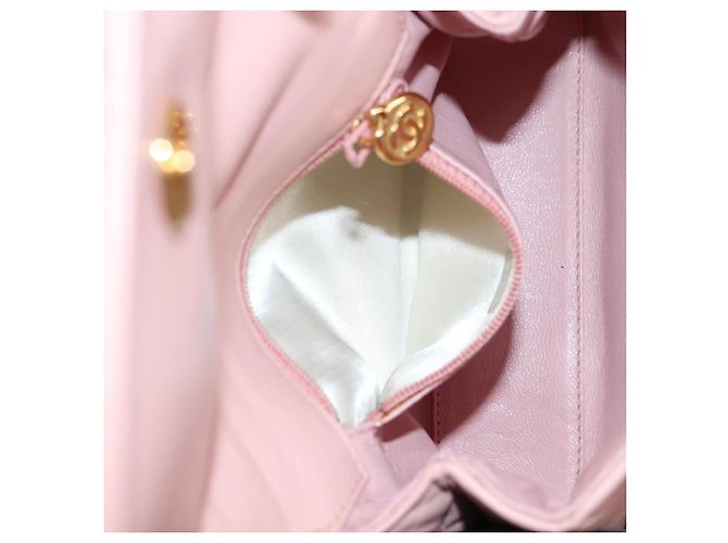 CHANEL Borsa a Spalla Matelassé Camelia in Pelle Rosa Oro CC Auth 144882V D'oro - vista 23