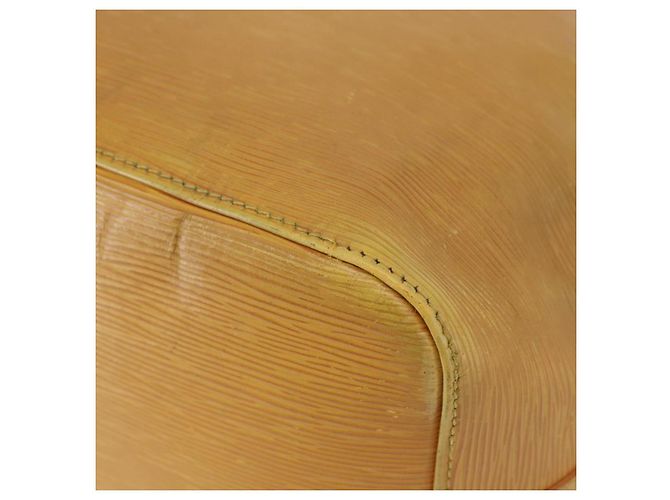 Noe LOUIS VUITTON Borsa a Spalla Petit Noé Epi Gialla M44109 LV Auth 144770 Giallo - vista 15