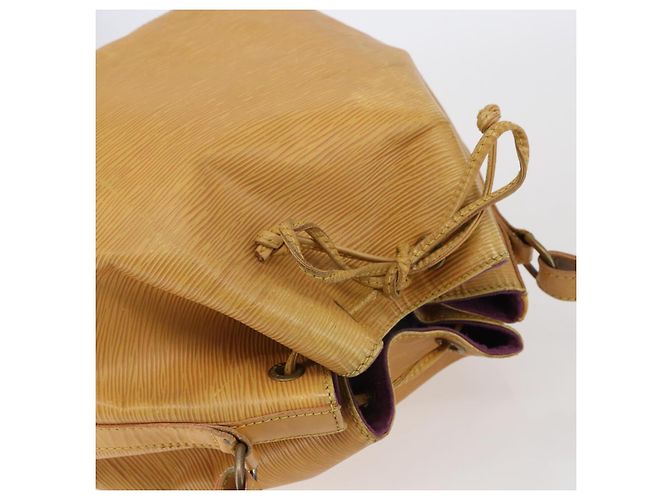 Noe LOUIS VUITTON Borsa a Spalla Petit Noé Epi Gialla M44109 LV Auth 144770 Giallo - vista 6