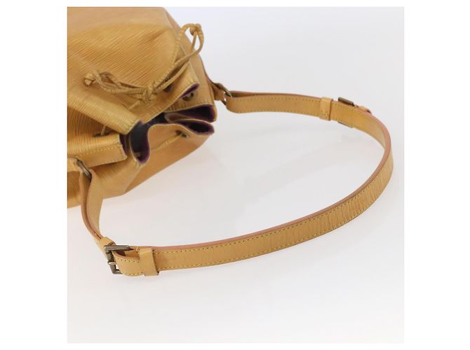 Noe LOUIS VUITTON Borsa a Spalla Petit Noé Epi Gialla M44109 LV Auth 144770 Giallo - vista 7
