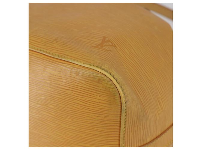 Noe LOUIS VUITTON Borsa a Spalla Petit Noé Epi Gialla M44109 LV Auth 144770 Giallo - vista 9