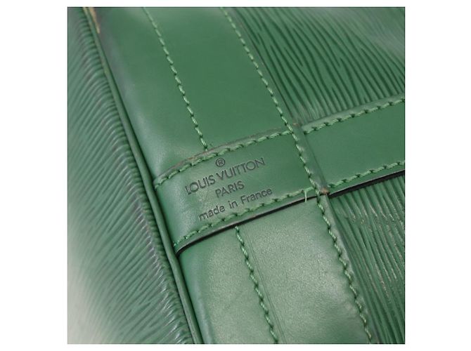 LOUIS VUITTON Bolsa de Hombro Epi Noe Verde M44004 LV Auth 144022 - vista 17