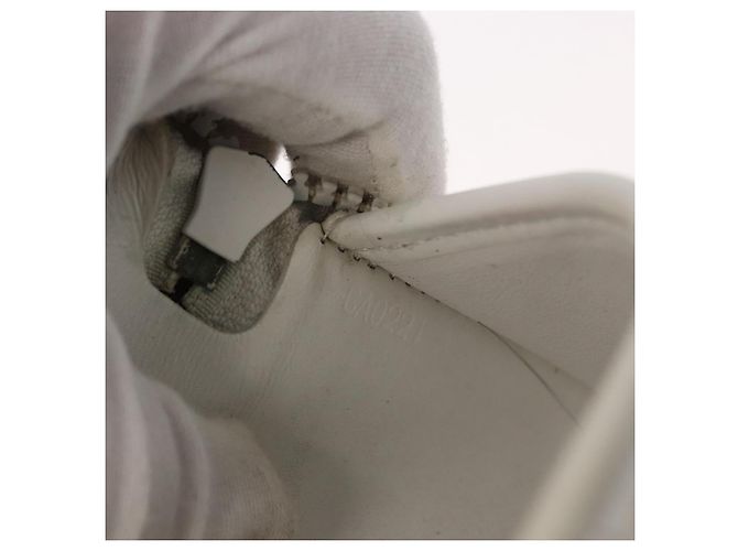 LOUIS VUITTON Monogram Empreinte Zippy Geldbörse Vertikal Neige M80337 Auth 154891 Weiß - Ansicht 12