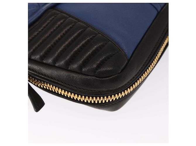 Borsa a Spalla Miu Miu Matelassé in Pelle 2 in 1 Blu Nero Oro Auth 153826 D'oro - vista 17