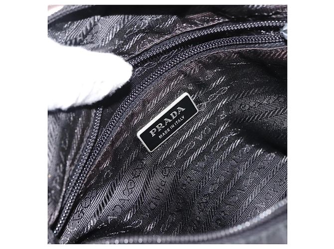 Borsa a Spalla PRADA in Nylon Nero Auth ep11334 - vista 18