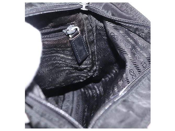 Borsa a Spalla PRADA in Nylon Nero Auth ep11334 - vista 19