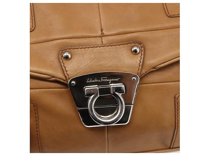 Borsa a mano Gancini in pelle marrone argento Auth 157129V di Salvatore Ferragamo - vista 10