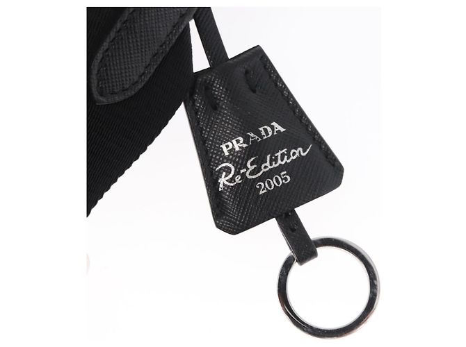 PRADA Re-Edition 2005 Borsa a Spalla Nylon 2in1 Nero Argento 1BH204 Auth 157130SAM - vista 9