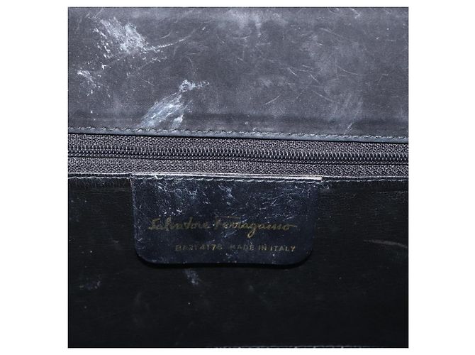 Salvatore Ferragamo Vala Hand Bag Suede 2way Black Gold Auth 156942 Golden - view 12