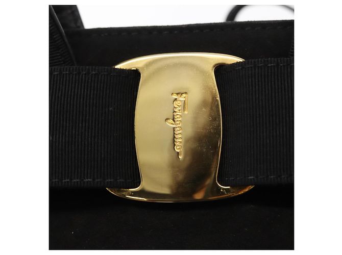 Salvatore Ferragamo Vala Hand Bag Suede 2way Black Gold Auth 156942 Golden - view 18