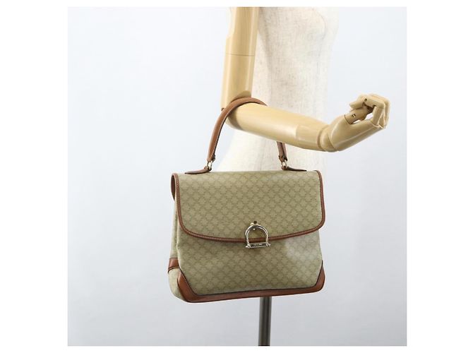 Céline Borsa a mano in tela Macadam CELINE PVC beige oro Auth bs31347 D'oro - vista 22