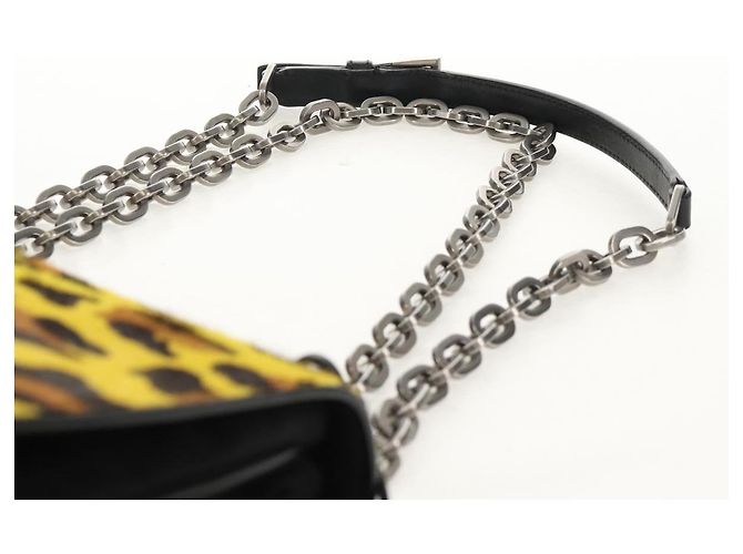 Borsa a spalla con catena PRADA in nylon giallo argento autentica ka595V - vista 16