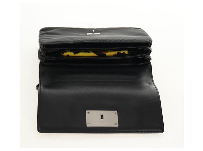 Borsa a spalla con catena PRADA in nylon giallo argento autentica ka595V - vista 23