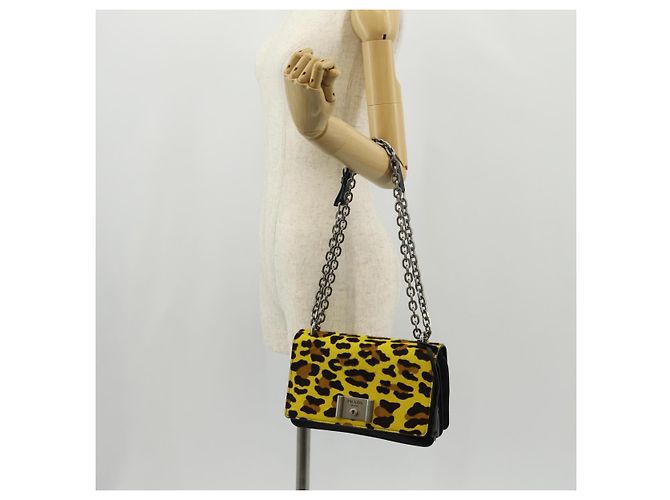 Borsa a spalla con catena PRADA in nylon giallo argento autentica ka595V - vista 31