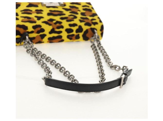 Borsa a spalla con catena PRADA in nylon giallo argento autentica ka595V - vista 6