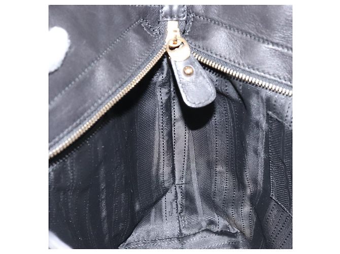 Borsa Tote Vala in pelle smaltata nera e oro Auth BA8230 di Salvatore Ferragamo Nero D'oro - vista 19