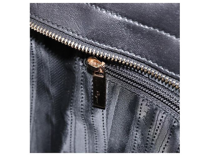 Borsa Tote Vala in pelle smaltata nera e oro Auth BA8230 di Salvatore Ferragamo Nero D'oro - vista 21