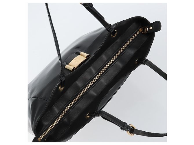 Borsa Tote Vala in pelle smaltata nera e oro Auth BA8230 di Salvatore Ferragamo Nero D'oro - vista 6
