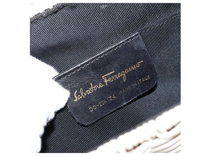 Borsa a mano Gancini in rattan bianco e oro Auth BA8212 di Salvatore Ferragamo D'oro - vista 12