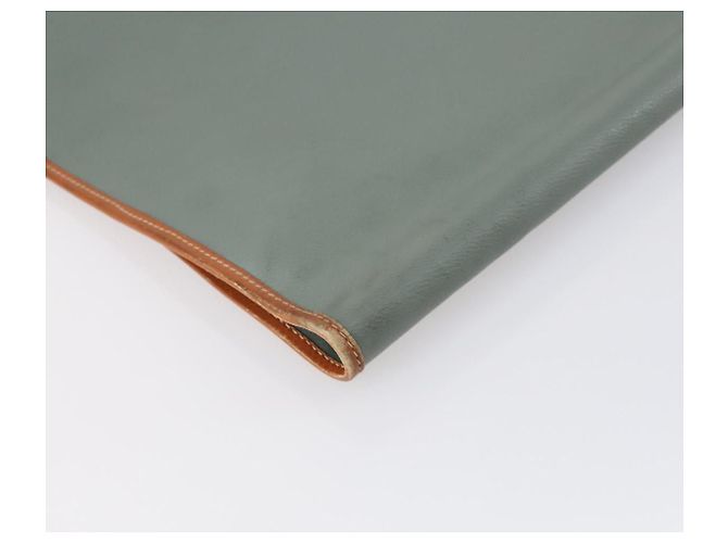 Capa de roupa em couro Valentino verde e dourado Auth bs31394 - vista 17