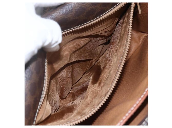 Céline Borsa a Spalla in Tela Macadam CELINE in Pelle PVC Marrone Oro Auth 157766 D'oro - vista 11