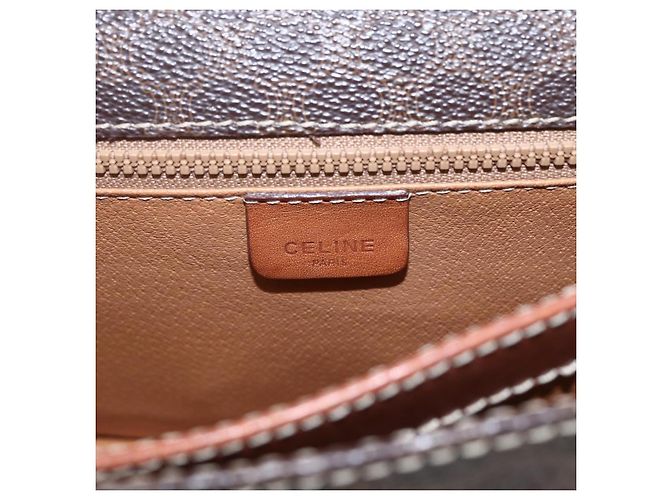 Céline Borsa a Spalla in Tela Macadam CELINE in Pelle PVC Marrone Oro Auth 157766 D'oro - vista 18