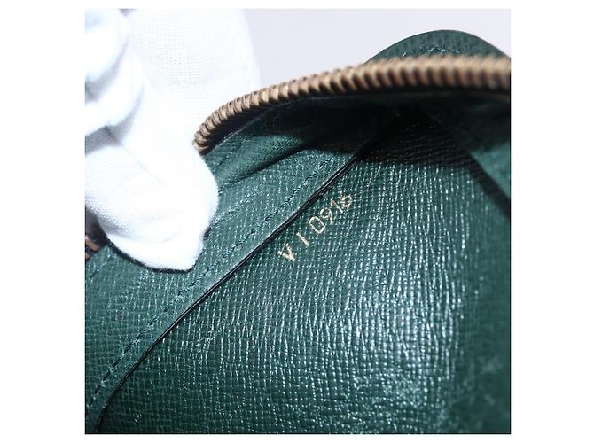 LOUIS VUITTON Clutch Taiga Baikal Epicea M30184 LV Auth BA6683 - vista 12