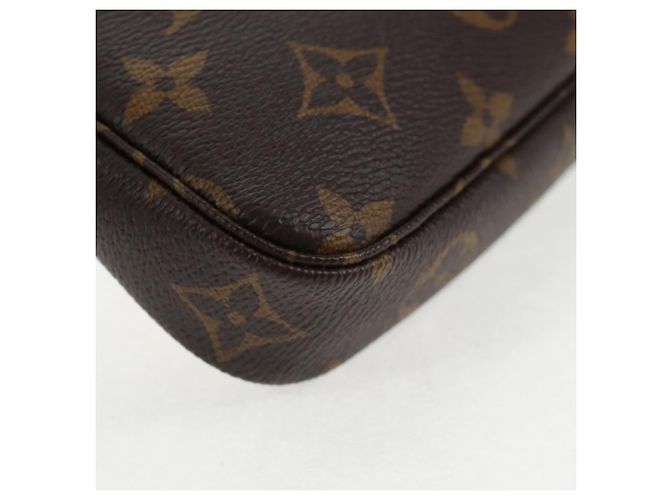 LOUIS VUITTON Monogram Vivienne Mini Pochette Accessori M69752 LV Auth 137149M Monogramma - vista 17