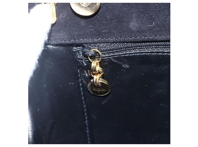 Borsa a Mano Vala in Camoscio Salvatore Ferragamo 2 in 1 Nero Oro Auth 147079 D'oro - vista 19