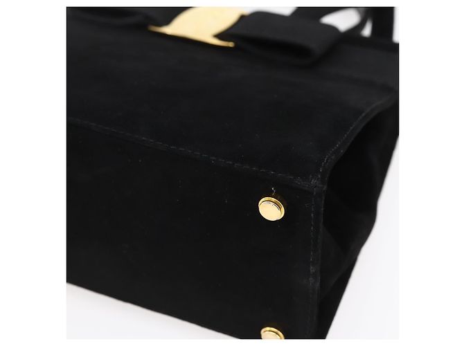 Borsa a Mano Vala in Camoscio Salvatore Ferragamo 2 in 1 Nero Oro Auth 147079 D'oro - vista 9