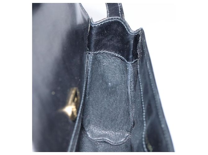 Borsa a Spalla in Pelle Nera e Oro GUCCI 001 256 1161 Auth ep11851 Nero D'oro - vista 18