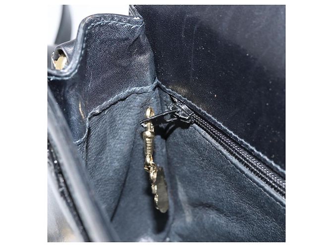Borsa a Spalla in Pelle Nera e Oro GUCCI 001 256 1161 Auth ep11851 Nero D'oro - vista 20